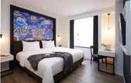 Kamar Tidur 5 de Braga, ARTOTEL Curated