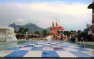 Swimming Pool 7 Hotel & Villa Gunung Jempol