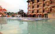Swimming Pool 5 Hotel & Villa Gunung Jempol