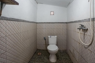 Toilet Kamar Road Beach Homestay