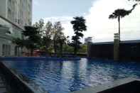 Kolam Renang Cozy Stay at Apartment Grand Sungkono Lagoon (VIL)