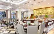 Restaurant 3 Melia Vinpearl Cua Sot Beach Resort