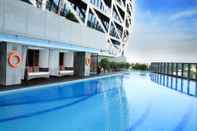 Swimming Pool JHL Solitaire Gading Serpong