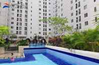 Swimming Pool Bassura City Apartment by Amicale Room 01