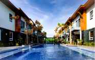 Bangunan 4 Acqua Morong Beach Resort