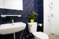 Toilet Kamar Room 9 Residence