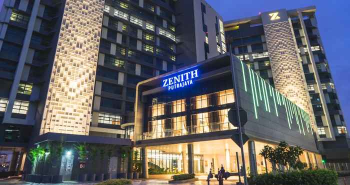 Bên ngoài Zenith Hotel Putrajaya