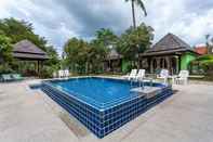 Kolam Renang Thiptara Resort