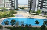 Swimming Pool 7 Golden Leaf @ Tropez Residence