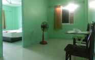 Kamar Tidur 5 Pek House