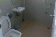 ห้องน้ำภายในห้อง Pek House