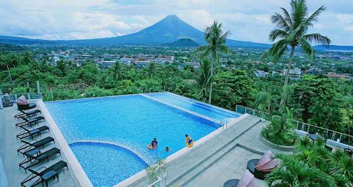 Swimming Pool The Oriental Legazpi