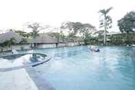 Kolam Renang Alit Beach Resort and Villas