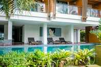 Kolam Renang B2 Riverside Premier Resort