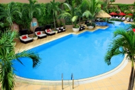 Swimming Pool Caravelle Saigon