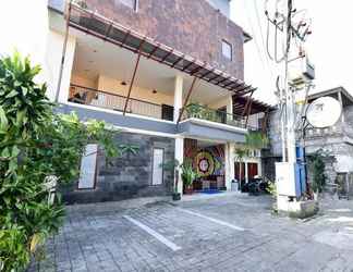 Lainnya 2 RedDoorz near Legian Street