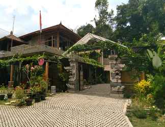 Lobby 2 BaliManggis Hostel View Sawah