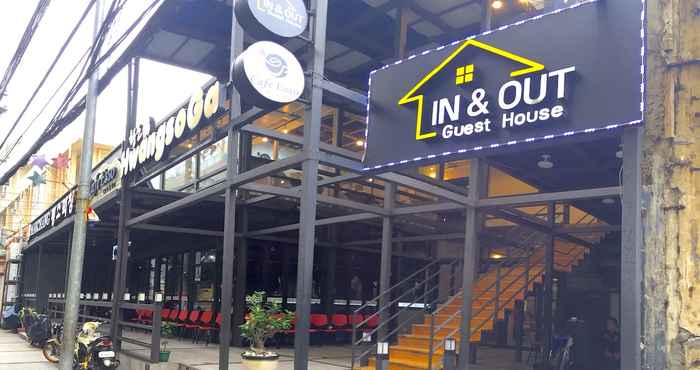 ภายนอกอาคาร In & Out Guest House