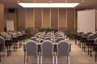 Ruangan Fungsional Grand Orchardz Hotel Kemayoran