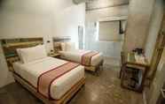 Kamar Tidur 4 The Bricks Hotel