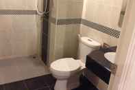 Toilet Kamar Grand Lopburi