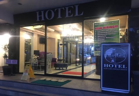 Exterior PGHI Hotel