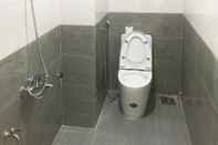 Toilet Kamar Thien Cac 2 Hotel