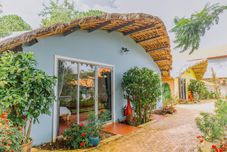 外部的 Cocoon Bungalow