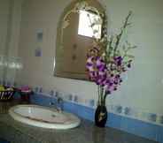 In-room Bathroom 5 Chaya Resort