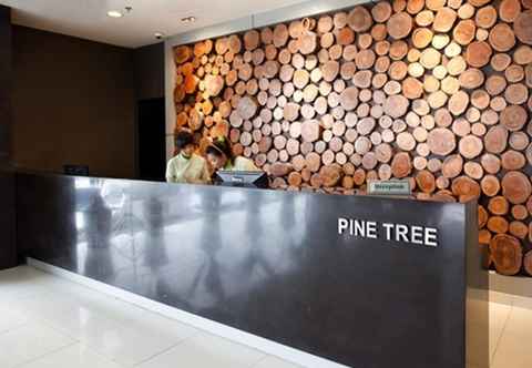 Lobi Pinetree Hotel