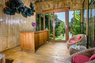 로비 4 Canvas Escape Resort