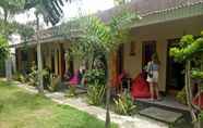 Exterior 5 Peter Homestay