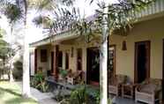 Exterior 6 Peter Homestay