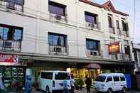 Bên ngoài Chriscent Ville Hotel