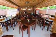 Bar, Kafe, dan Lounge Conrada's Place Hotel and Resort