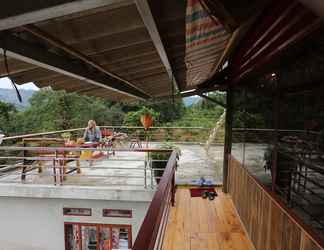 Bên ngoài 2 Bac Ha Eco Homestay