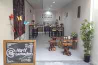 Bar, Cafe and Lounge Homy Backpackers Homestay