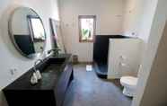 Toilet Kamar 5 The Villas Umalas