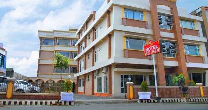 Bên ngoài Lintas Sumatra Hotel 