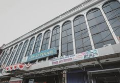Bên ngoài 3 RedDoorz Plus near Istana Maimun Medan