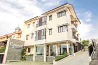 Bangunan Nyaman Townhouse & Apartment