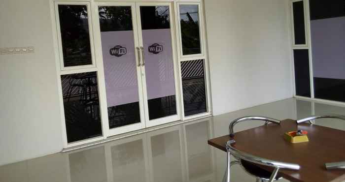 Bangunan Affordable Stay at Dika's MinHouse