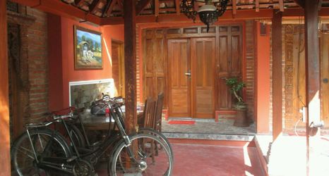 Lobi 2 Rumah Ukhi Yogyakarta