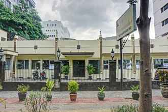 Exterior 4 OYO 90853 Hotel Borobudur Kemayoran Syariah