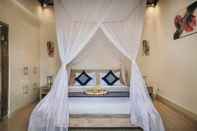 Bedroom Ubud Glassy Villas by Pramana Villas