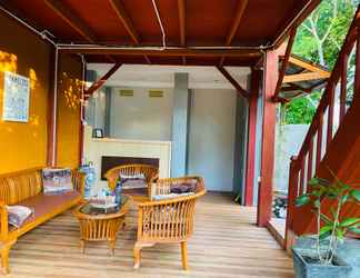 Lobi 2 Bamboo House Palu