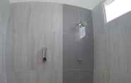 In-room Bathroom 6 Bamboo House Palu