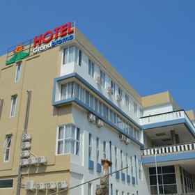 Exterior / Building 1 Hotel Grand Bromo Pacitan , Alfamart Donorojo Pacitan Hotels