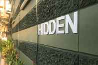 ภายนอกอาคาร Hidden Room