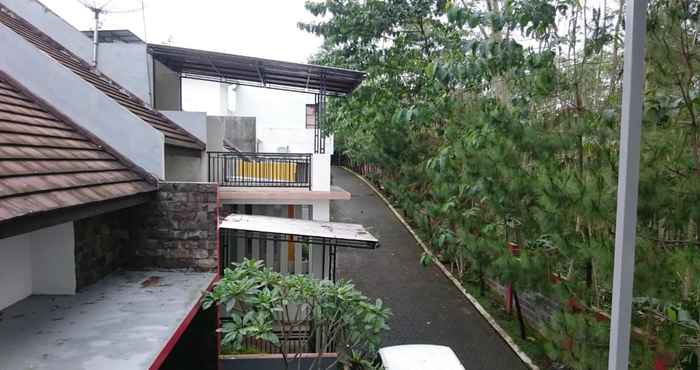 Luar Bangunan 3 Bedroom at Villa Batoe Residence by Nefy